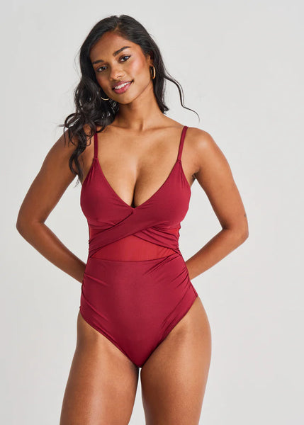 FUSED ZENDAYA BIKII TOP HOT BLACK/AMBER